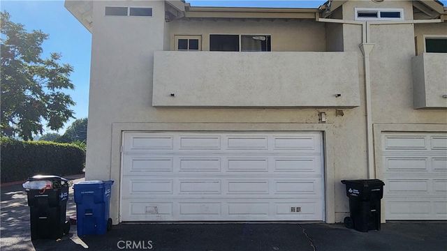 1425 S White, Pomona, CA 91766