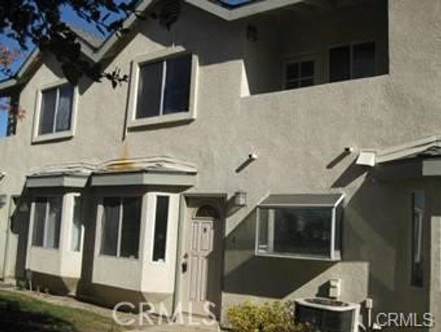 1425 S White, Pomona, CA 91766