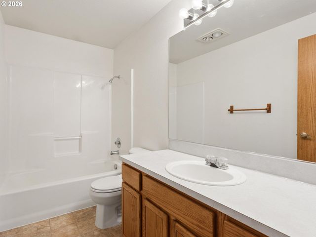 13309 Ne 83RD St, Vancouver, WA 98682