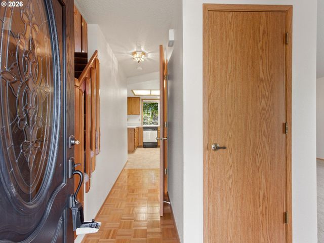 13309 Ne 83RD St, Vancouver, WA 98682