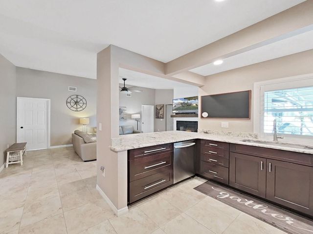 308 HAMMOCK DRIVE, Palm Harbor, FL 34683