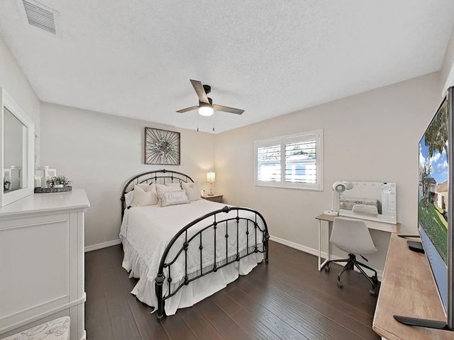 308 HAMMOCK DRIVE, Palm Harbor, FL 34683