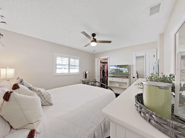 308 HAMMOCK DRIVE, Palm Harbor, FL 34683