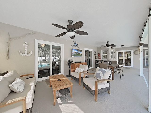 308 HAMMOCK DRIVE, Palm Harbor, FL 34683