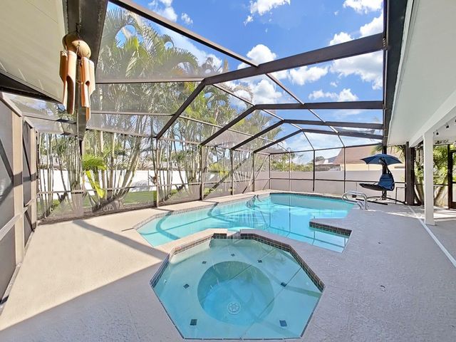 308 HAMMOCK DRIVE, Palm Harbor, FL 34683