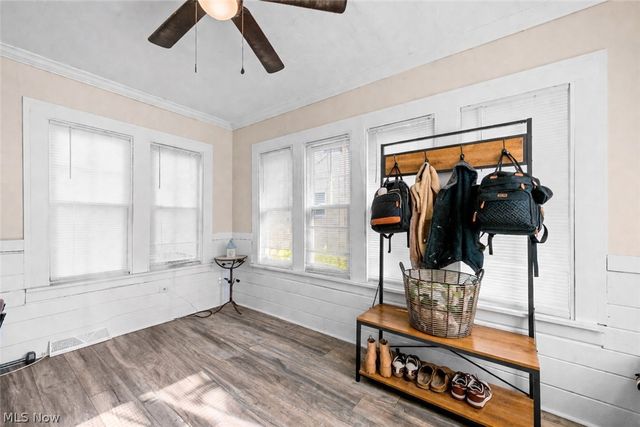 2195 Arthur Avenue, Lakewood, OH 44107