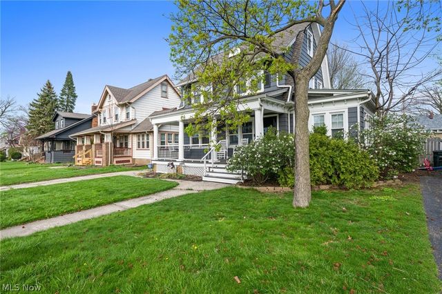 2195 Arthur Avenue, Lakewood, OH 44107