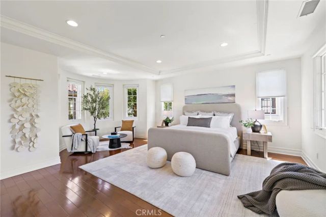 28 Sandy Cv, Newport Coast, CA 92657