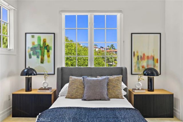 28 Sandy Cv, Newport Coast, CA 92657