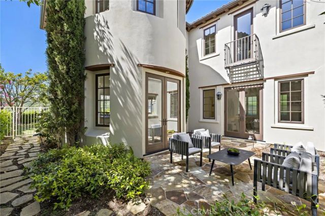 28 Sandy Cv, Newport Coast, CA 92657
