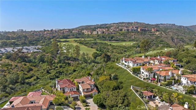 28 Sandy Cv, Newport Coast, CA 92657