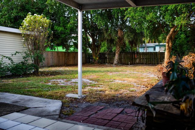 823 N C Street, Lake Worth Beach, FL 33460