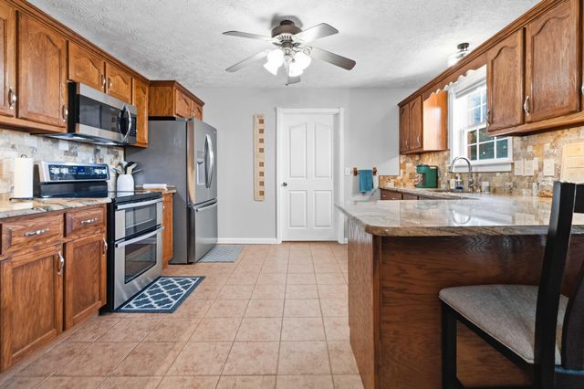 136 General Cleburne Drive, Richmond, KY 40475