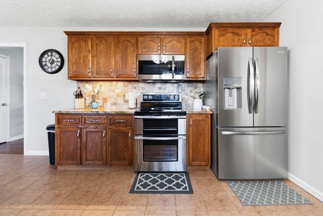 136 General Cleburne Drive, Richmond, KY 40475