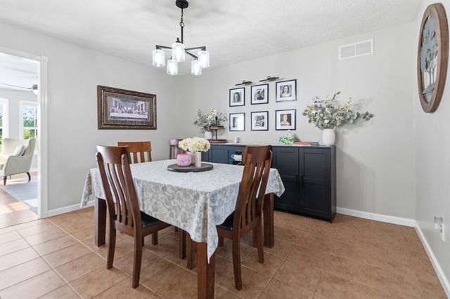136 General Cleburne Drive, Richmond, KY 40475
