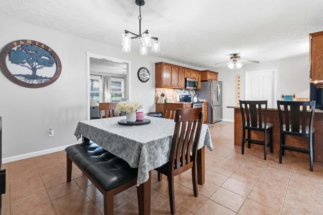 136 General Cleburne Drive, Richmond, KY 40475