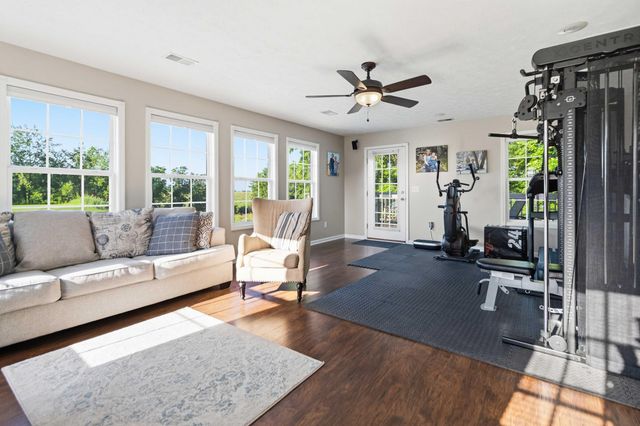 136 General Cleburne Drive, Richmond, KY 40475