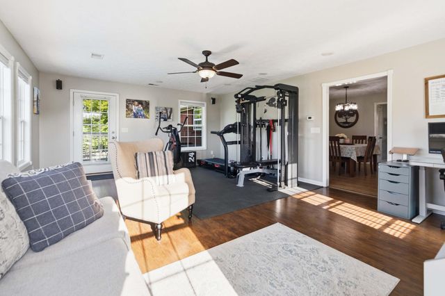 136 General Cleburne Drive, Richmond, KY 40475