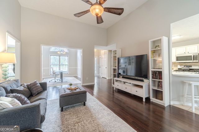 6130 Devonshire Drive, Flowery Branch, GA 30542