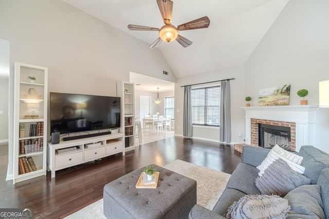 6130 Devonshire Drive, Flowery Branch, GA 30542