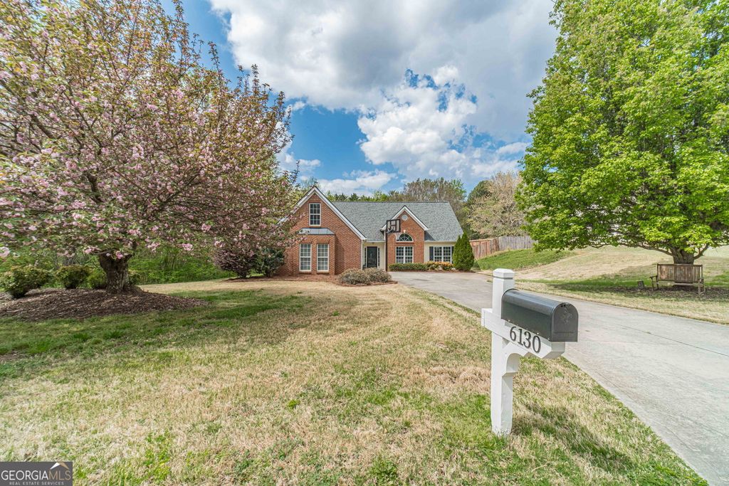 6130 Devonshire Drive, Flowery Branch, GA 30542