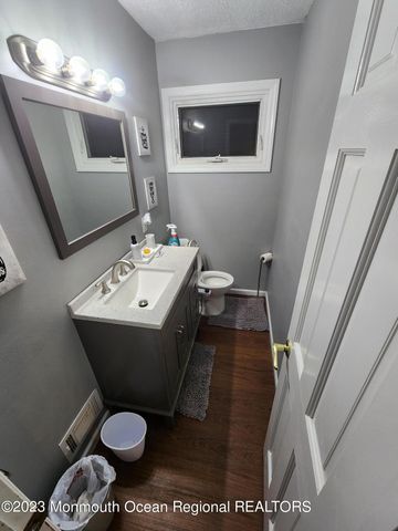 26 Lincroft Avenue, Old Bridge, NJ 08857