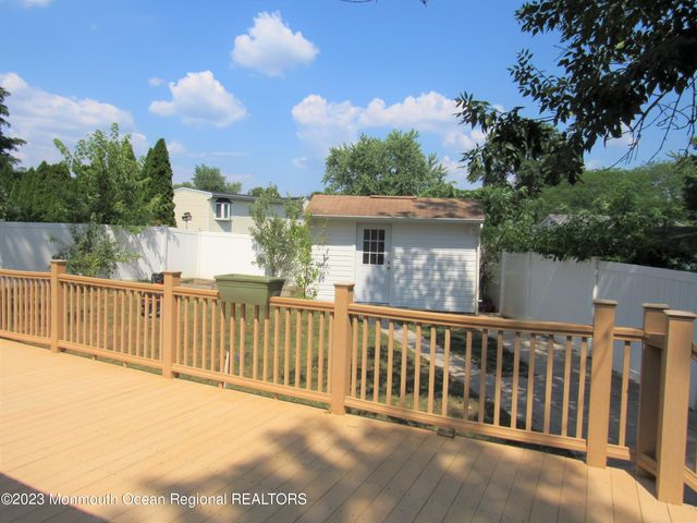 26 Lincroft Avenue, Old Bridge, NJ 08857