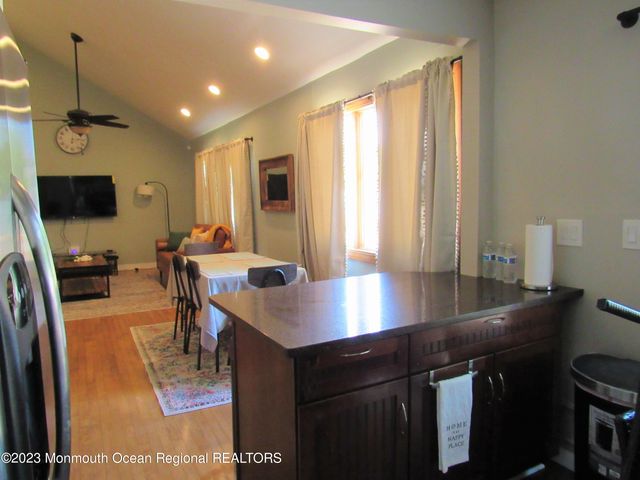 26 Lincroft Avenue, Old Bridge, NJ 08857