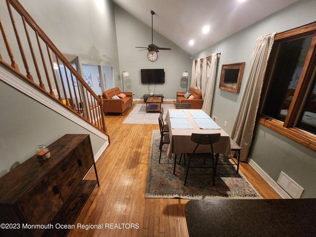26 Lincroft Avenue, Old Bridge, NJ 08857