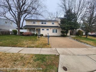 26 Lincroft Avenue, Old Bridge, NJ 08857