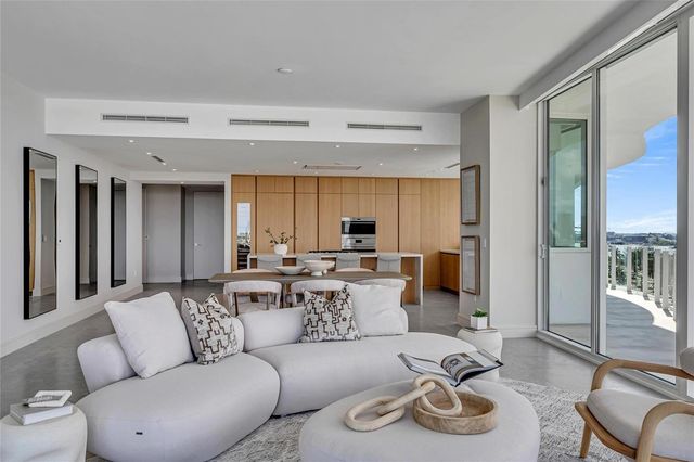 2241 SE 17th Street 601, Fort Lauderdale, FL 33316
