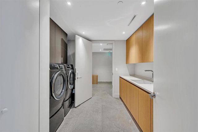 2241 SE 17th Street 601, Fort Lauderdale, FL 33316