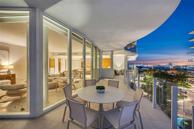2241 SE 17th Street 601, Fort Lauderdale, FL 33316