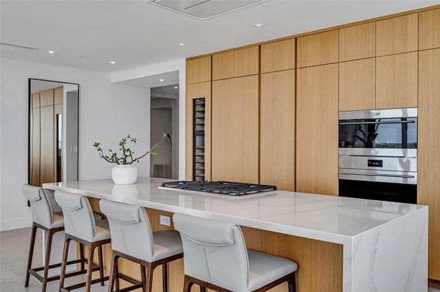 2241 SE 17th Street 601, Fort Lauderdale, FL 33316