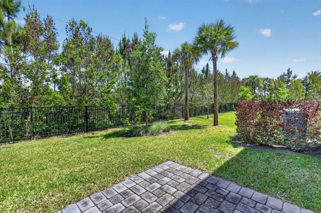 176 Osprey Preserve Boulevard, Jensen Beach, FL 34957