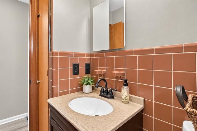 21940 Wendell Street, Clinton Township, MI 48036