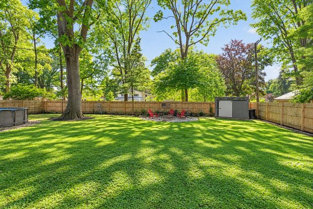 21940 Wendell Street, Clinton Township, MI 48036