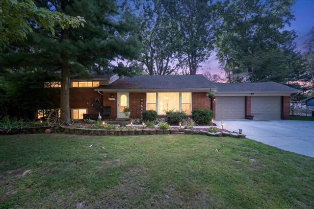 21940 Wendell Street, Clinton Township, MI 48036