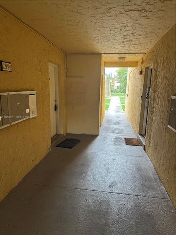 2980 NW 55th Ave 1D, Lauderhill, FL 33313