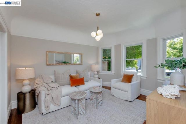 1410 Sherman St, Alameda, CA 94501