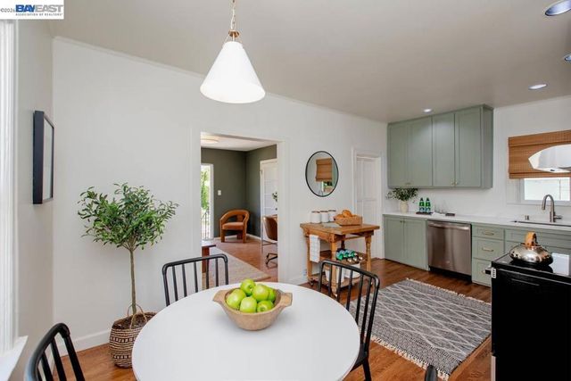 1410 Sherman St, Alameda, CA 94501