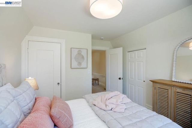 1410 Sherman St, Alameda, CA 94501
