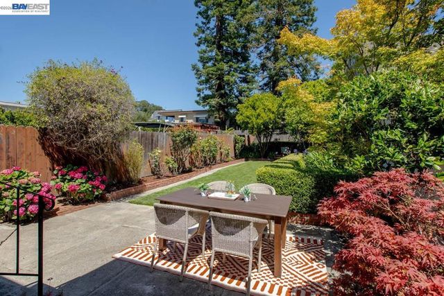 1410 Sherman St, Alameda, CA 94501