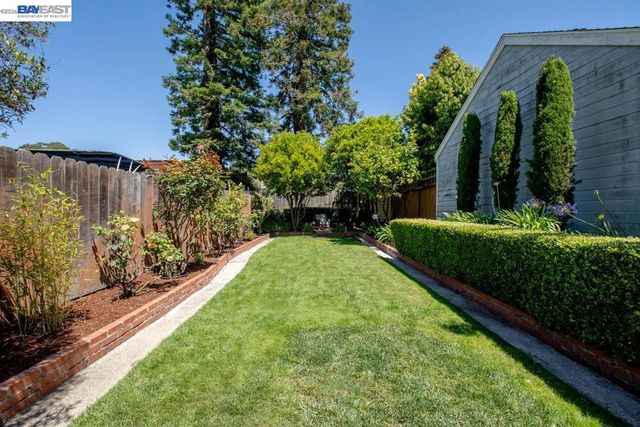 1410 Sherman St, Alameda, CA 94501