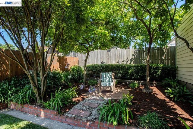 1410 Sherman St, Alameda, CA 94501