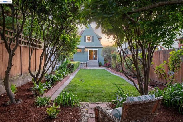 1410 Sherman St, Alameda, CA 94501