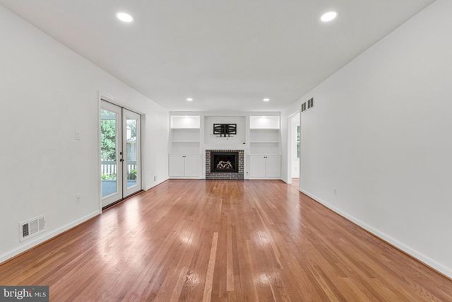 7730 FALSTAFF RD, Mclean, VA 22102