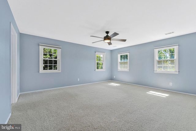 7730 FALSTAFF RD, Mclean, VA 22102