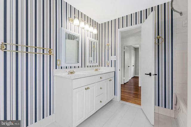 7730 FALSTAFF RD, Mclean, VA 22102