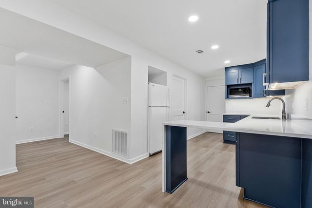 7730 FALSTAFF RD, Mclean, VA 22102